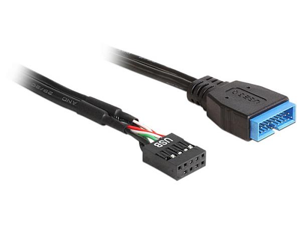 C2G Cat5e Booted Shielded (STP) Network Patch Cable - Patch kabel - RJ-45 (M) do RJ-45 (M) - 20 m - 83777