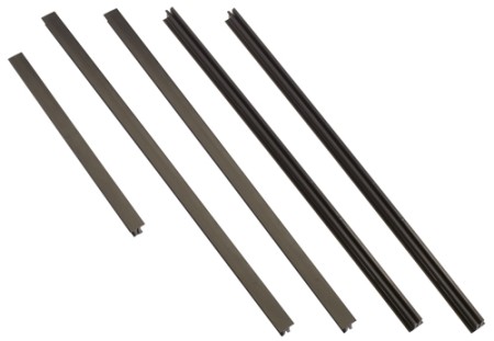 NetShelter SX 42U/48U Baying Trim Kit Black AR7600